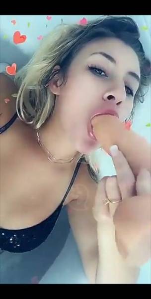 LucyLaceee dildo in her mouth & pussy show snapchat premium xxx porn videos on fangals.org