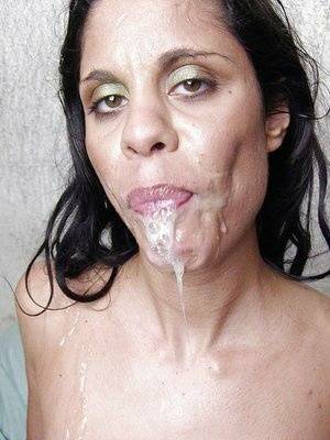 Jizz starving latina slut Melissa Rey receives double facial cumshot on fangals.org