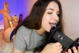 KittyKlaw ASMR Mouth Sounds Patreon Video Leaked on fangals.org