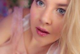 Valeriya ASMR Sweet Morning With Me Video on fangals.org