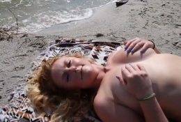 Livstixs Nude Beach Video Leaked on fangals.org