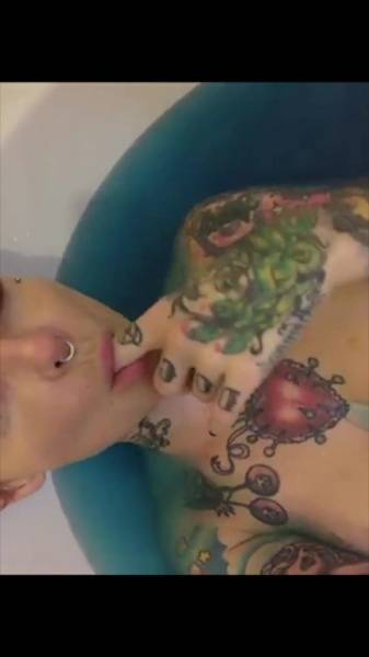 Riae Suicide bath teasing snapchat premium 10/05 xxx porn videos on fangals.org