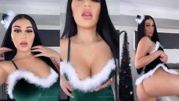 Mikaela Testa Christams Nude Video Leaked on fangals.org