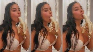 Devorah Roloff Nude Banana Sucking Like Cock Video Leaked on fangals.org