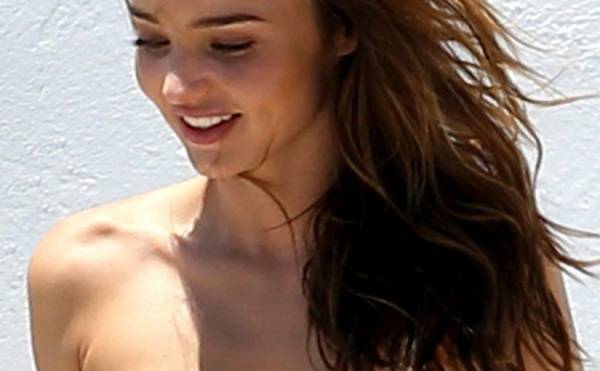 Miranda Kerr Naked on fangals.org