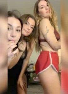 Three thots shaking ass on periscope on fangals.org