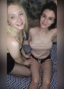 Hot russians being playful on periscope - Russia on fangals.org