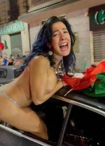 Italian milf nude in public after win - Italy on fangals.org