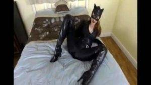 Catwoman Tries To Tease And Seduce Batman on fangals.org