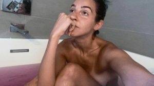 Gabbie Hanna Nude In Bath Mega on fangals.org