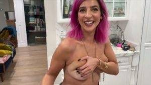 Gabbie Hanna Topless Mega on fangals.org