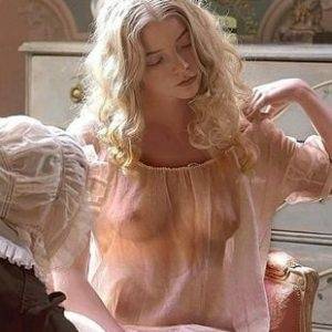 ANYA TAYLOR-JOY NUDE BOOBS IN A SEE THROUGH GOWN ENHANCED thothub on fangals.org