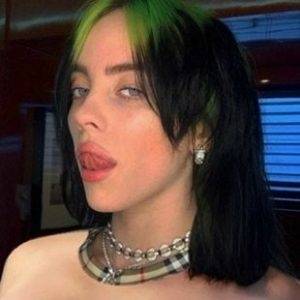 BILLIE EILISH TEASES HER NUDE TITS AND ASS AND GETS HER BOOBS PAWED thothub on fangals.org