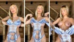 Sara Jean Underwood topless thothub on fangals.org