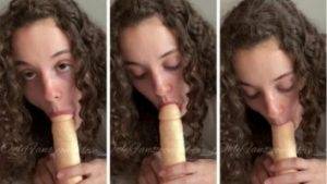 Love Lilahh dildo play thothub on fangals.org