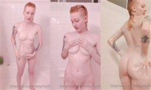 Melty Mochi Nude Shower Leaked Video on fangals.org