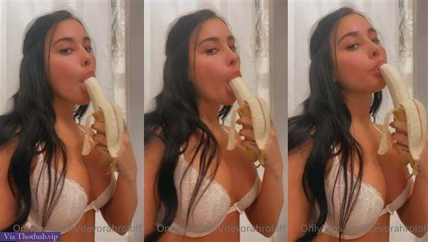 Devorah Roloff Nude Banana Sucking Like Cock Video on fangals.org