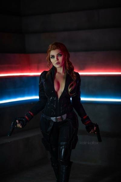 Kalinka Fox Nude Black Widow Cosplay on fangals.org