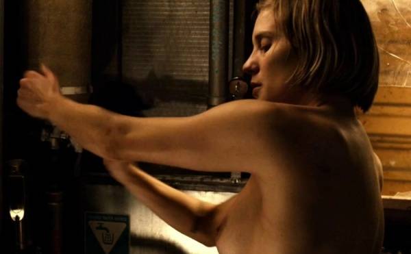 Katee Sackhoff Naked on fangals.org