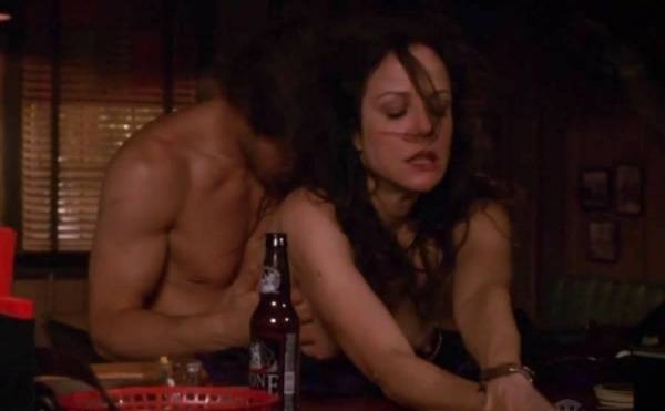 Mary Louise Parker Naked on fangals.org