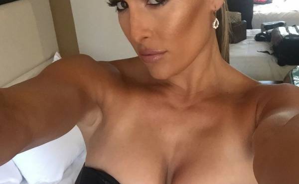 Nikki Bella Sexy on fangals.org