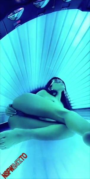 Madison Ivy tanning show snapchat premium 2019/11/13 porn videos on fangals.org