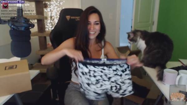 Alinity divine the “nip slip” twitch thot xxx premium porn videos on fangals.org