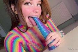 Belle Delphine Sucking Alien Dildo Video Leaked on fangals.org