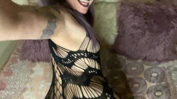 Alex Bishop ilovealexbishop big booty goth gf 12 min spend halloween night bei onlyfans xxx porn on fangals.org