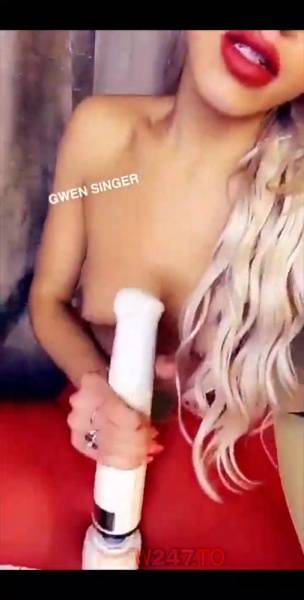 Gwen Singer sexy in red snapchat premium xxx porn videos on fangals.org