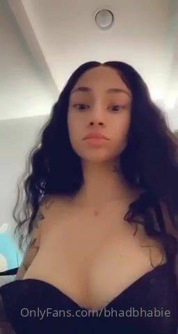 Bhad Bhabie 10 April 2021 - Boobs Tease on fangals.org