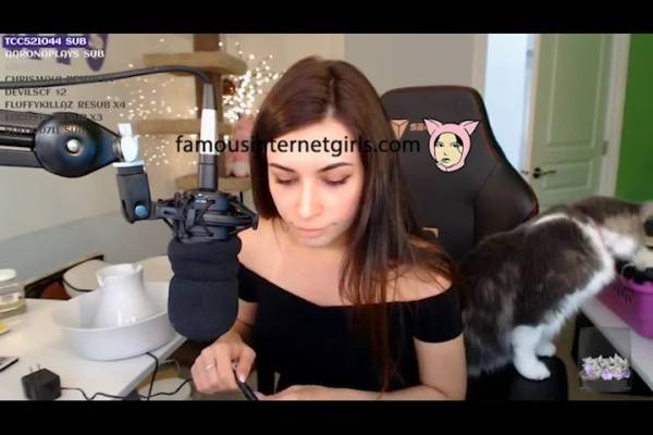 Alinity shows bare ass on stream twitch streamer xxx premium porn videos on fangals.org