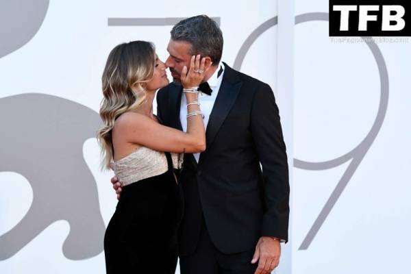 Cristina Marino Showcases Her Sexy Tits at the 79th Venice International Film Festival on fangals.org