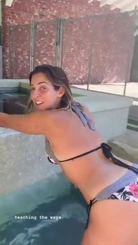 Gabbie hanna twerking (3 ) youtuber thot who thinks shes a pop star xxx premium porn videos on fangals.org