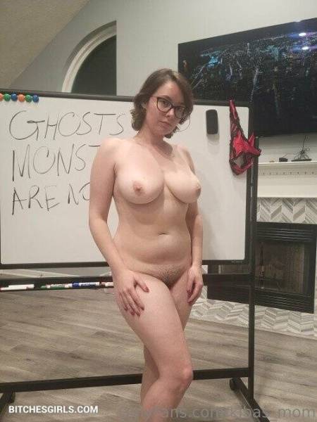 Kibas_Mom Reddit Nude Girl - Kirsten Reddit Leaked Nudes on fangals.org