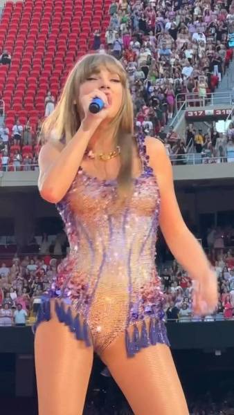 Taylor Swift Camel Toe Bodysuit Video Leaked - Usa on fangals.org