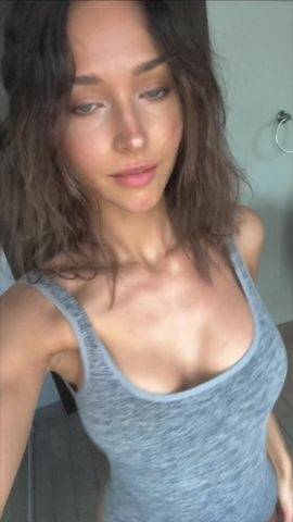 Rachel Cook - Tits Out Close up on fangals.org