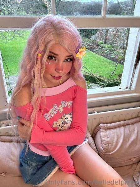 Belle Delphine Nude Cute In Pink Onlyfans Set Leaked on fangals.org