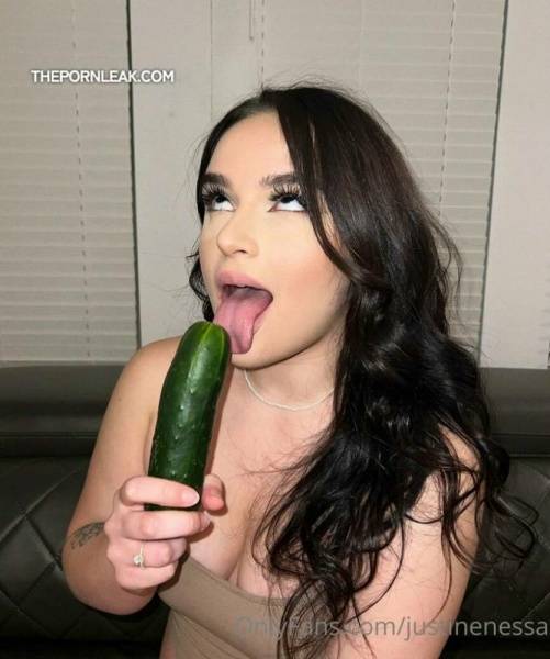 Justinenessa Nude Dildo Justinexjuicy Onlyfans! on fangals.org