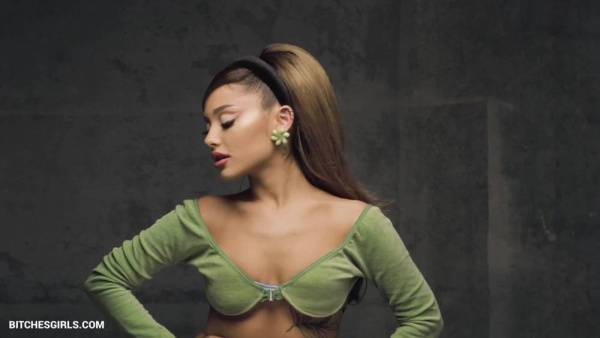 Ariana Grande Nude Celeb - Celebrities Leaked Nude Photo on fangals.org