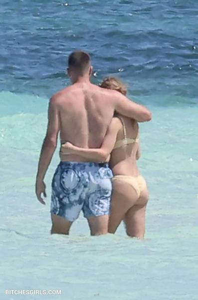 Taylor Swift Nude Celebrities - Taylorswift Celebrities Leaked Nude Photos on fangals.org