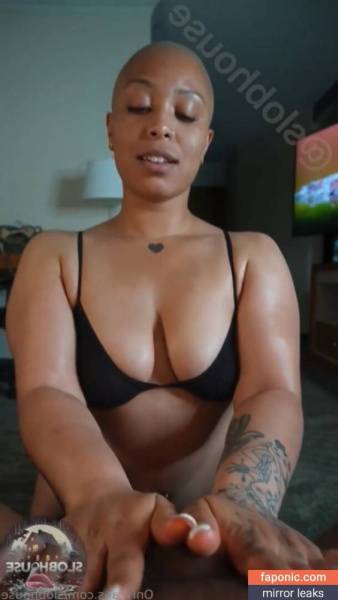 Atiavegasxxx aka atia_vegas aka atia_vegasxxx Nude Leaks OnlyFans on fangals.org