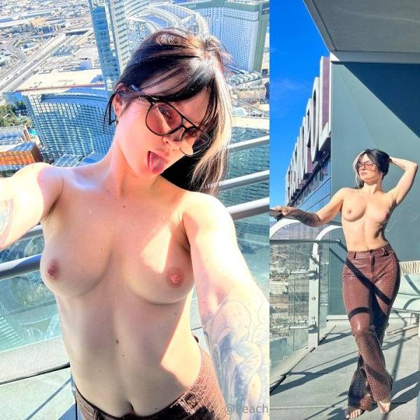 PeachJars Vegas Hotel Topless Selfies Onlyfans Set Leaked - Usa on fangals.org