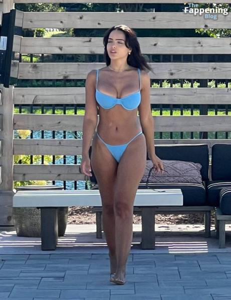 Lisa Ramos Shows Off Her Sexy Bikini Body (16 Photos) on fangals.org